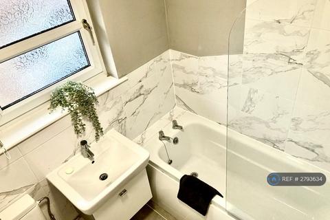undefined, Southgate, Hessle, HU13