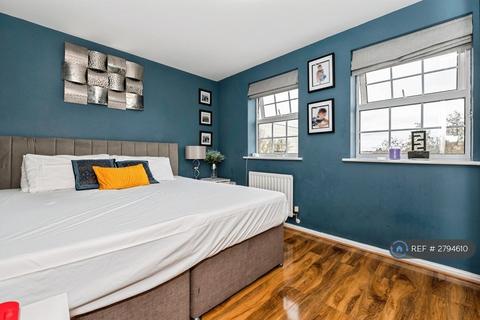 undefined, Harper Close, Grays, RM16