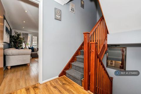 undefined, Harper Close, Grays, RM16