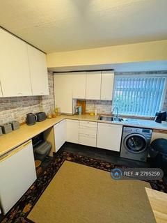 3 bedroom terraced house to rent, Ripon Close, Oldham, OL9