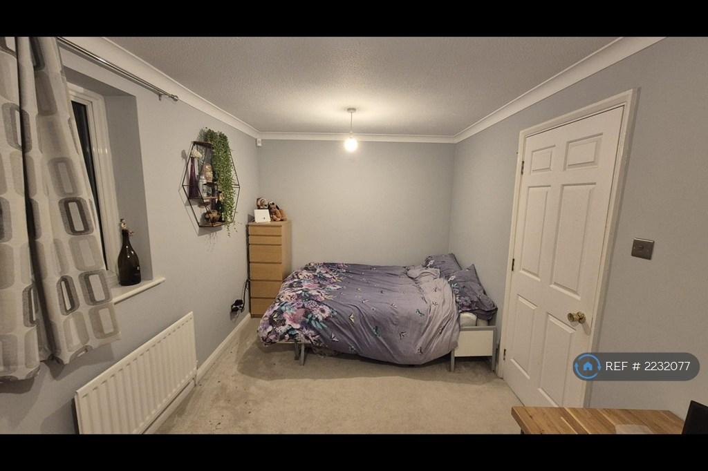 Mid-Floor Bedroom