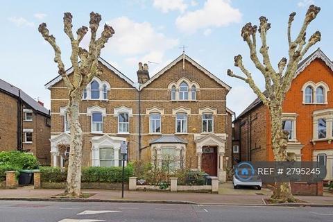 3 bedroom flat to rent, Upper Tollington Park, London, N4