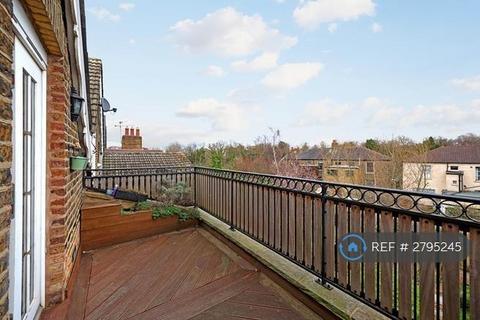 3 bedroom flat to rent, Upper Tollington Park, London, N4