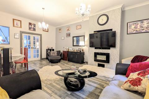 4 bedroom bungalow for sale, Pontycapel Road, Cefn Coed CF48