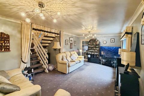 5 bedroom detached house for sale, Sunnidale, Newcastle upon Tyne NE16