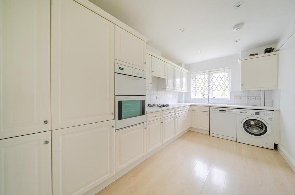 Davidson Frost-Wellings, DFW, Bartholomew Court, C