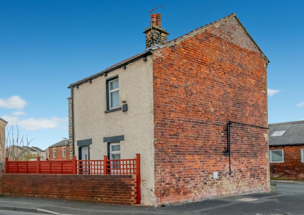 36 chickenley lane, wf12 8 qd 36