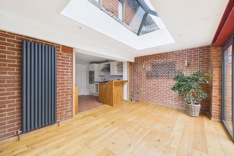 3 bedroom semi-detached house for sale, Brightling Road, Robertsbridge, TN32