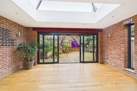 3 bedroom semi-detached house for sale, Brightling Road, Robertsbridge, TN32