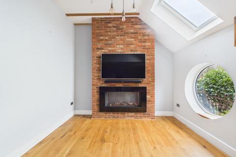 3 bedroom semi-detached house for sale, Brightling Road, Robertsbridge, TN32