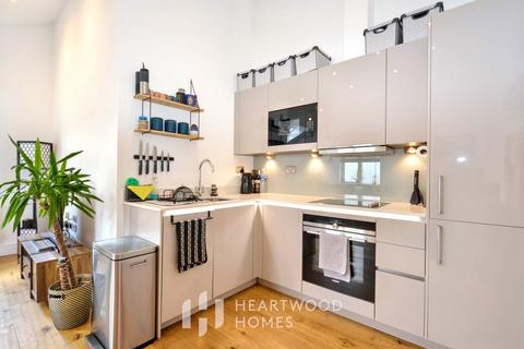1 bedroom flat for sale, Luton Road, Harpenden, AL5 3DU