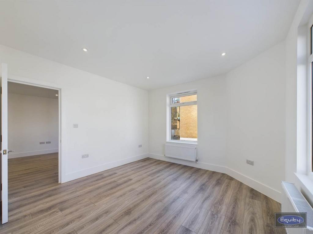 Bedroom (2)