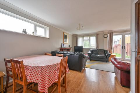 4 bedroom end of terrace house for sale, Stuarts Close, Hemel Hempstead, HP3