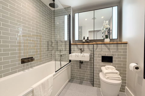 3 bedroom apartment to rent, Explorer way, london