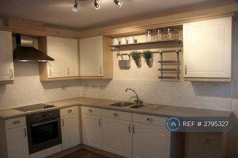 2 bedroom flat to rent, Gale Close, Littleborough, OL15