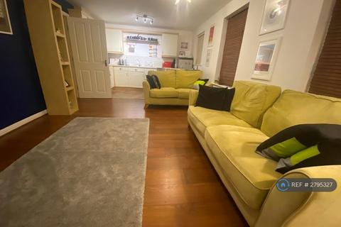 2 bedroom flat to rent, Gale Close, Littleborough, OL15