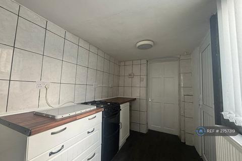 undefined, Earle St, Ashton-Under-Lyne, OL7