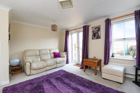 3 bedroom semi-detached house for sale, Ribston Close, Banbury, OX16