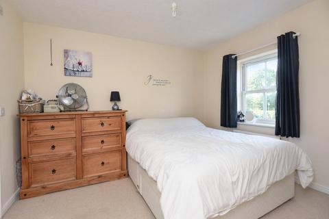3 bedroom semi-detached house for sale, Ribston Close, Banbury, OX16