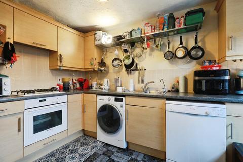 3 bedroom semi-detached house for sale, Ribston Close, Banbury, OX16