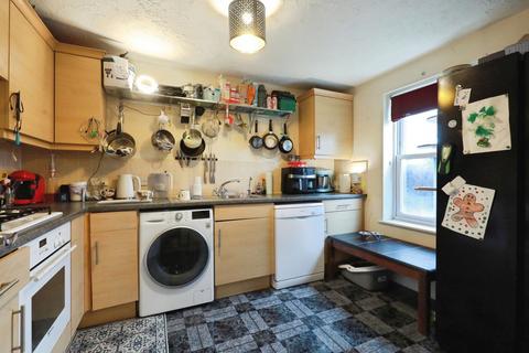 3 bedroom semi-detached house for sale, Ribston Close, Banbury, OX16