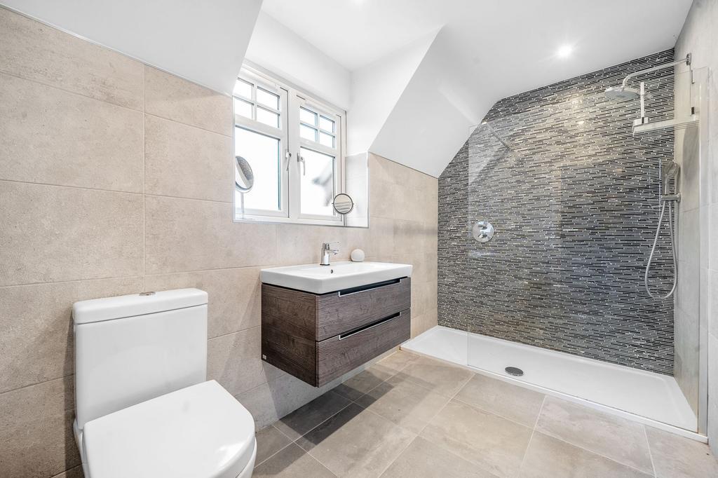 Bedroom Two En-Suite