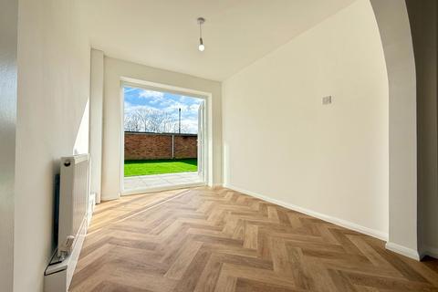 3 bedroom link detached house for sale, Moor Park Close, Gillingham ME8