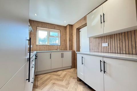 3 bedroom link detached house for sale, Moor Park Close, Gillingham ME8