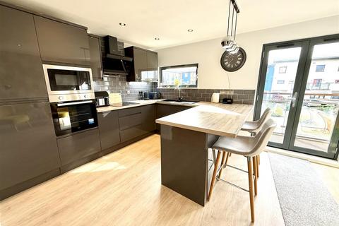 4 bedroom terraced house for sale, St Stephens Court, Maritime Quarter, Swansea