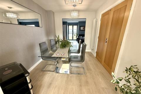 4 bedroom terraced house for sale, St Stephens Court, Maritime Quarter, Swansea