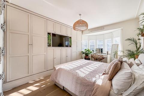 5 bedroom semi-detached house for sale, Exford Avenue, Westcliff-On-Sea SS0