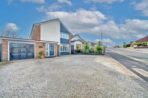 3 bedroom detached house for sale, Pennine Drive, Cannock WS11