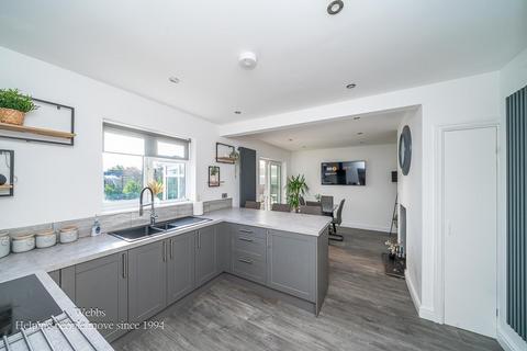 3 bedroom detached house for sale, Pennine Drive, Cannock WS11