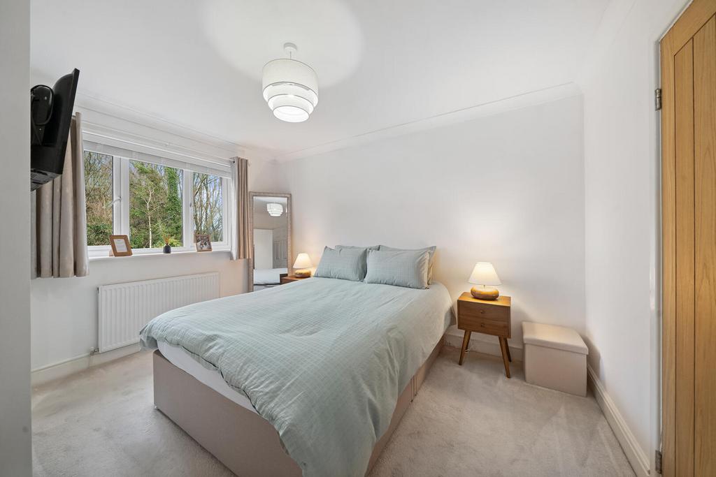 Master Bedroom 1a.jpg