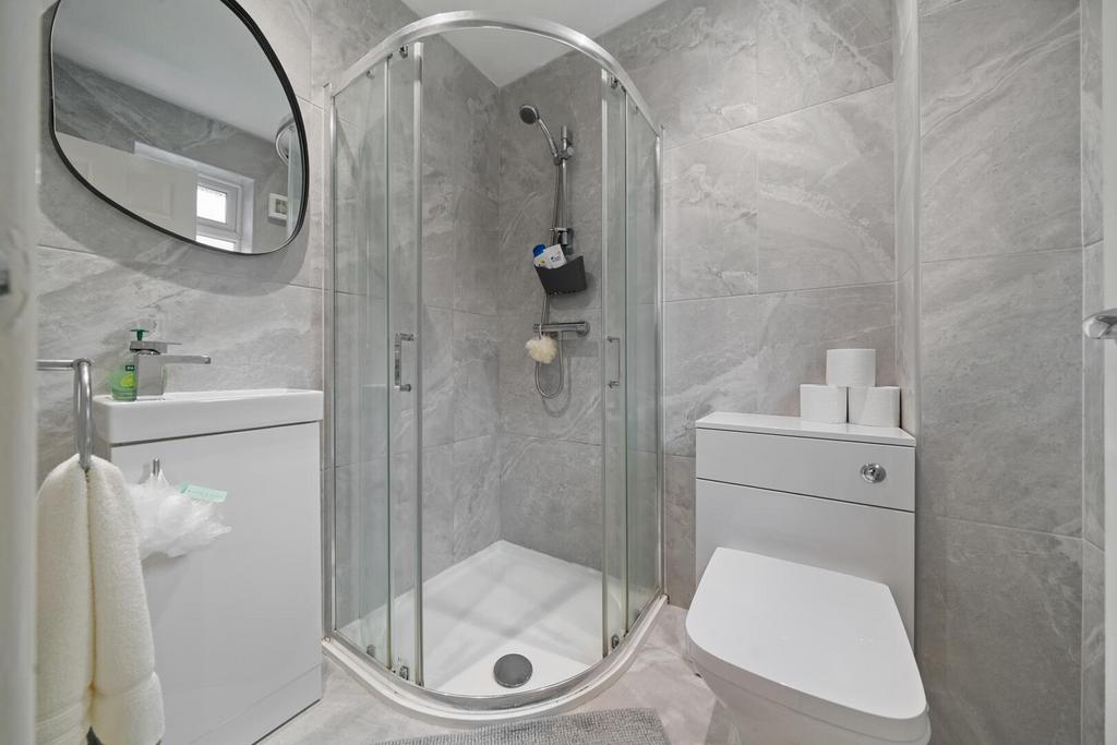Ensuite.jpg