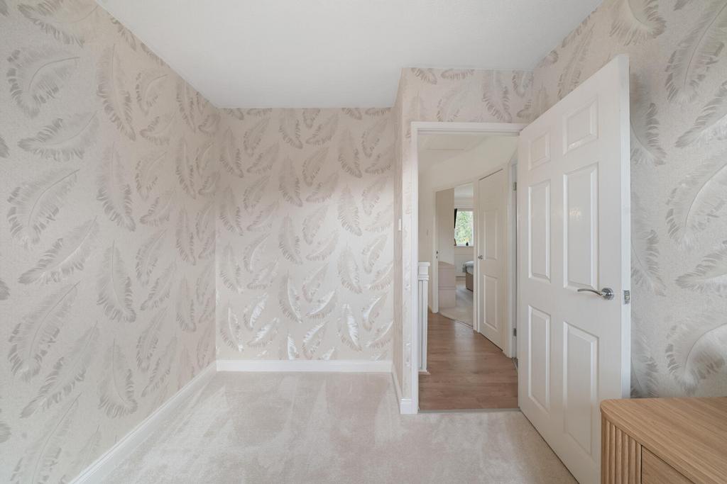 Bedroom 3b.jpg