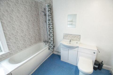 1 bedroom in a house share to rent, 43 Newland Street West, Lincoln, Lincolnshire, LN1 1QQ