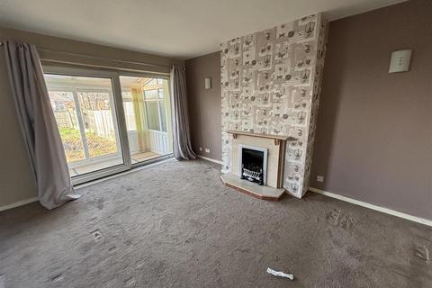 3 bedroom semi-detached house for sale, Fairestone Avenue, Glenfield, Leicester