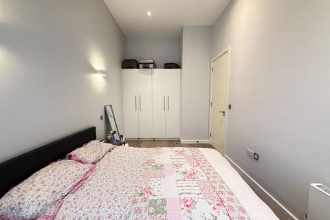1 bedroom flat to rent, Southern Row, London W10