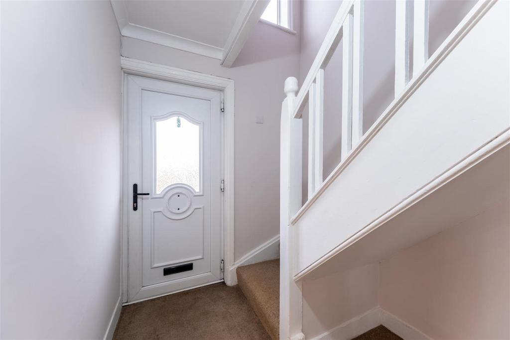 16 Ainsworth Road-012.jpg