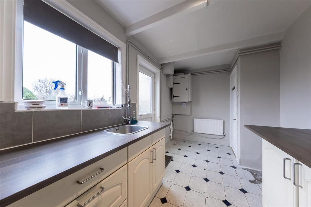 16 Ainsworth Road-003.jpg