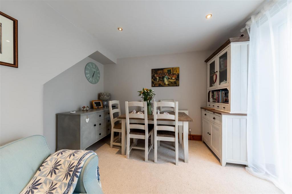 10 Rayleigh Avenue-013.jpg