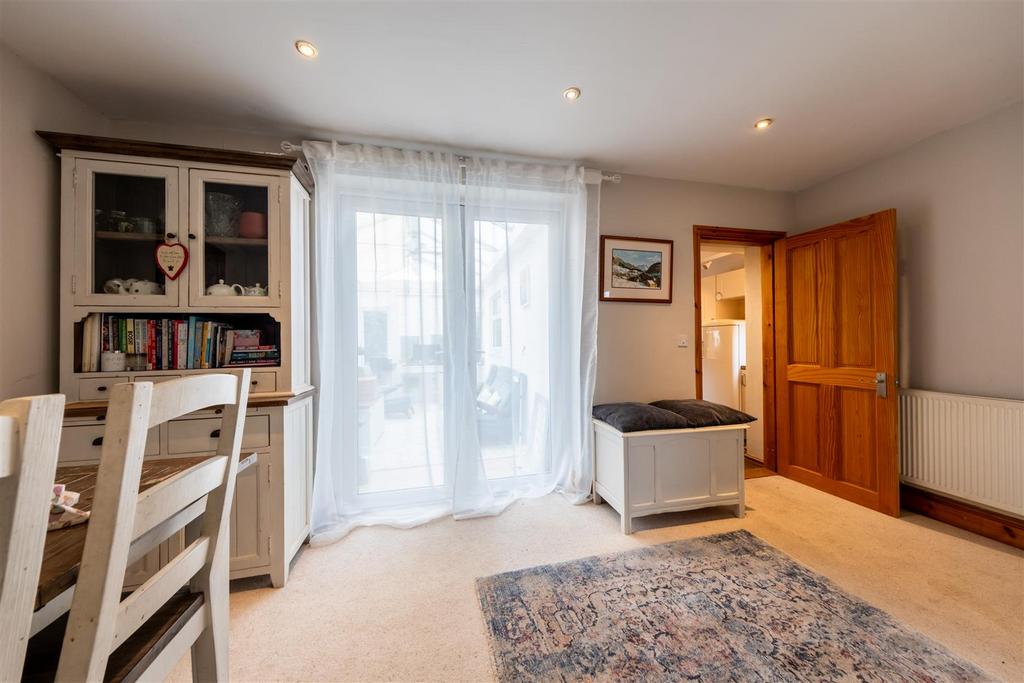 10 Rayleigh Avenue-014.jpg