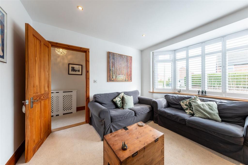 10 Rayleigh Avenue-019.jpg