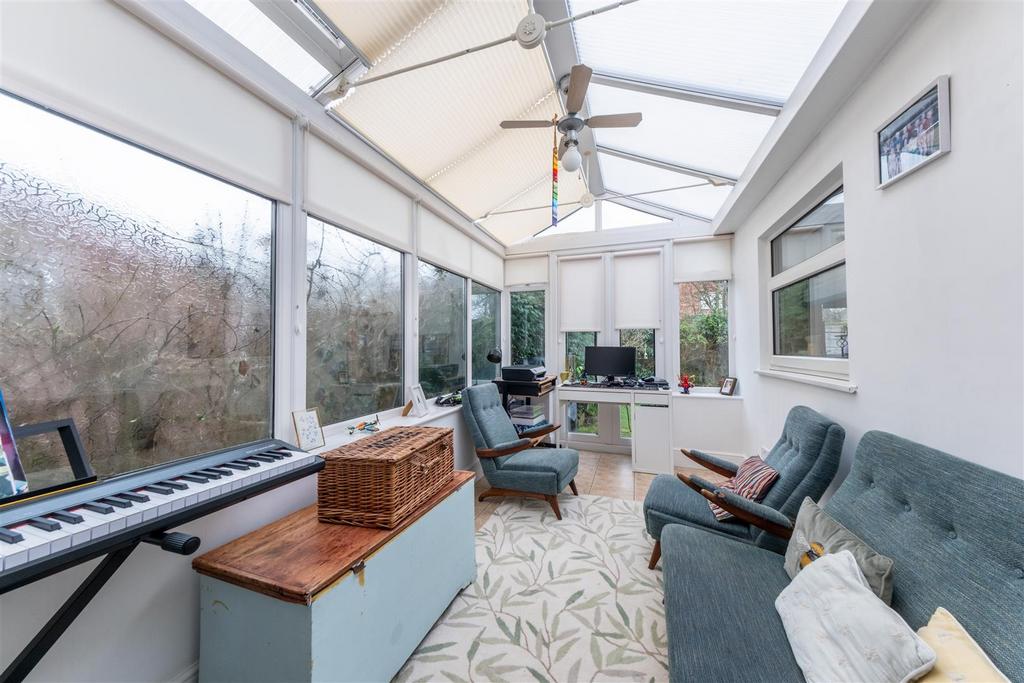 10 Rayleigh Avenue-028.jpg