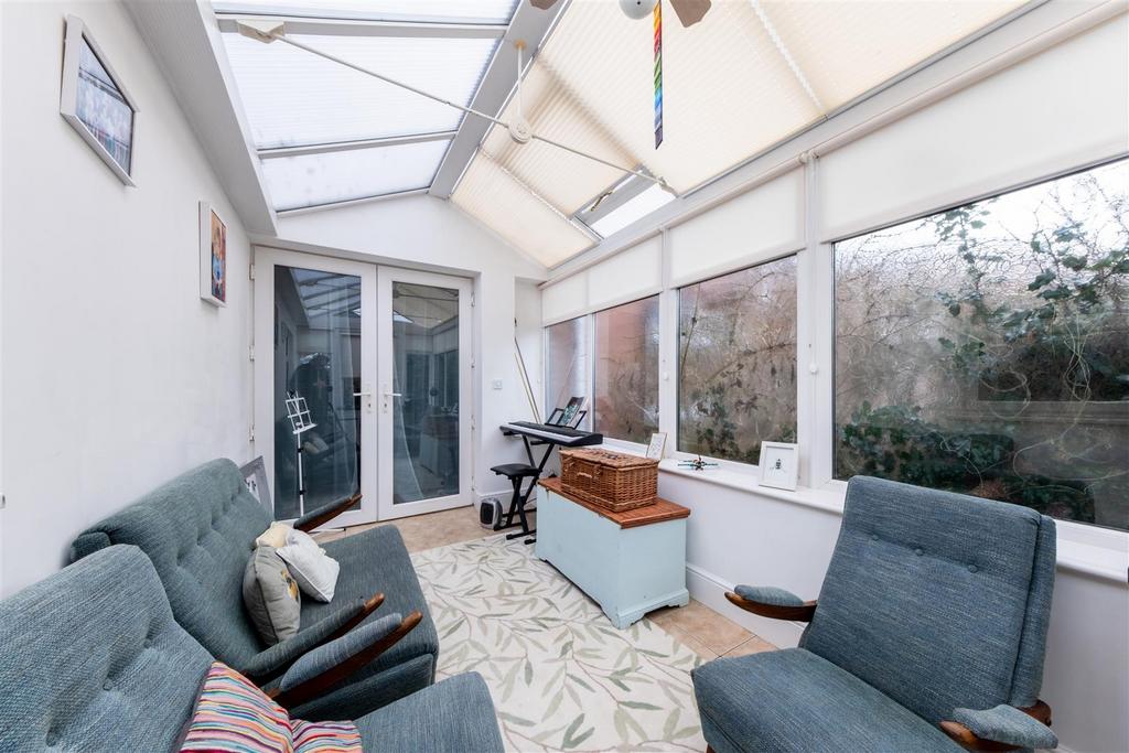 10 Rayleigh Avenue-029.jpg