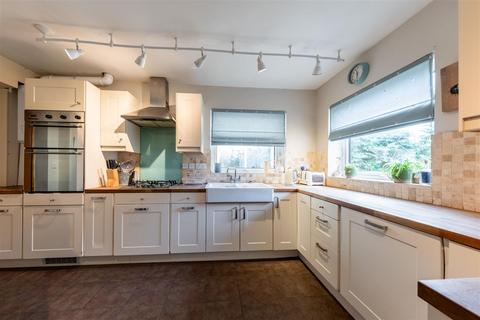 undefined, Rayleigh Avenue, Northwich CW9