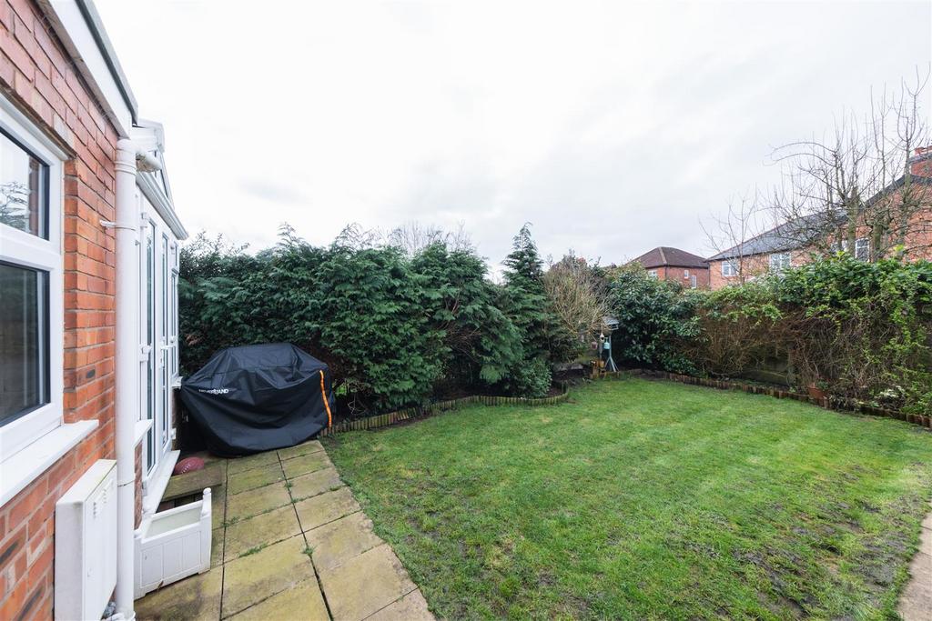 10 Rayleigh Avenue-030.jpg