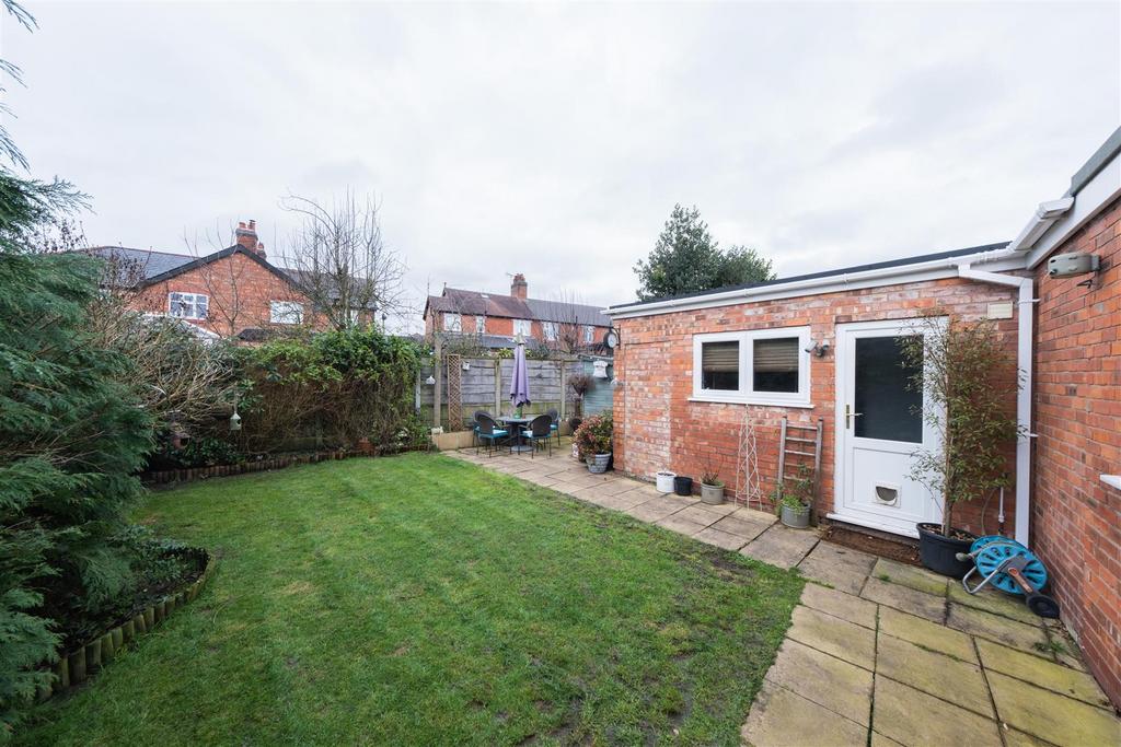 10 Rayleigh Avenue-031.jpg