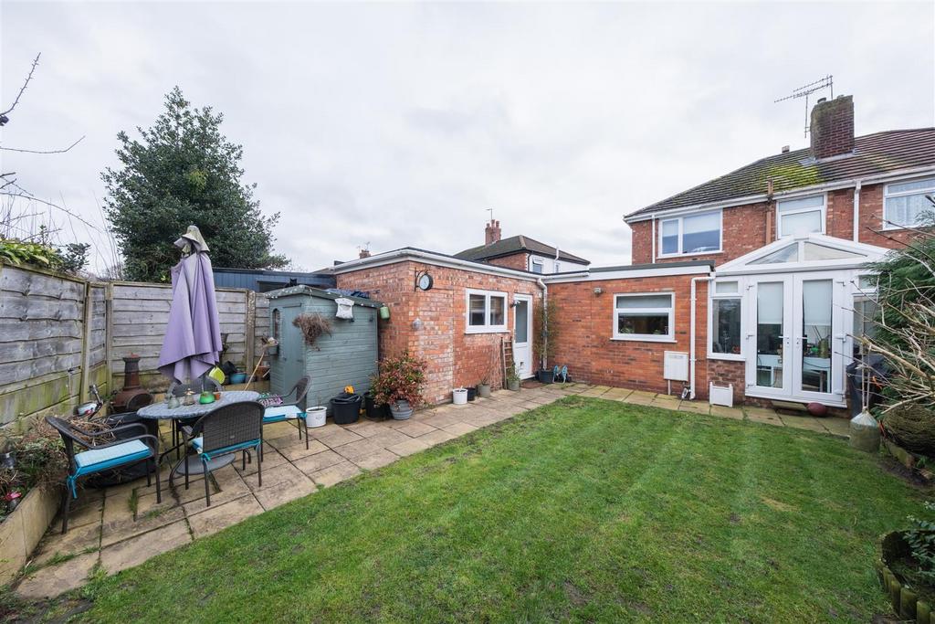 10 Rayleigh Avenue-033.jpg